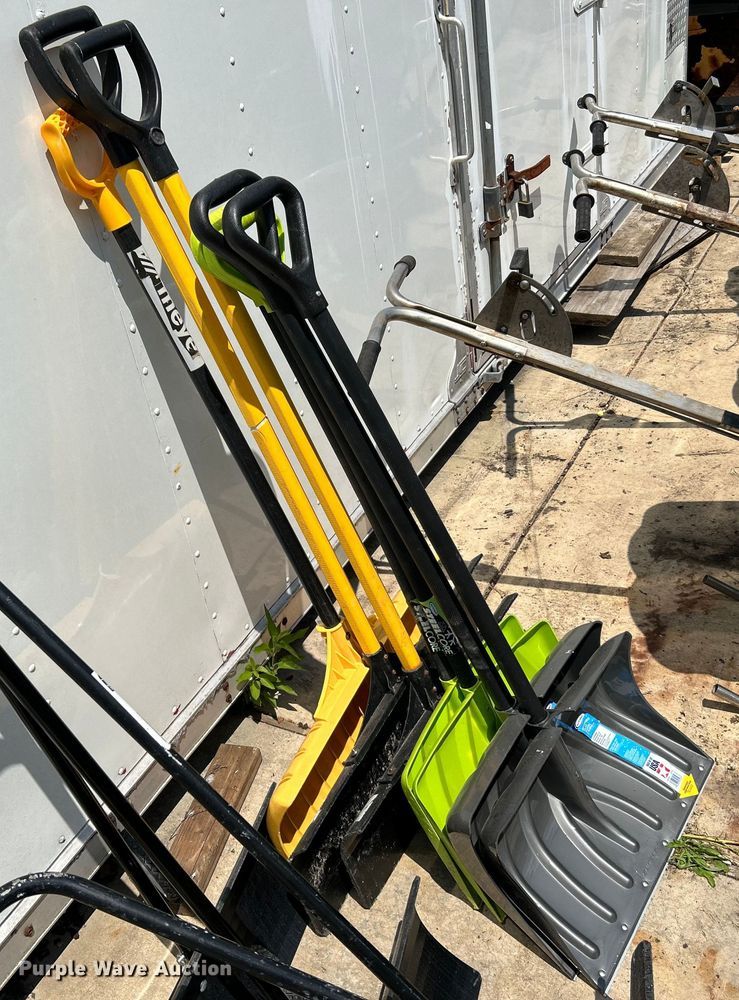 image for item NL9427 Snow removal equipment