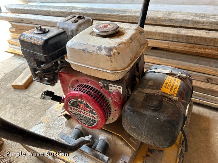 image for item NL9429 Concrete equipment