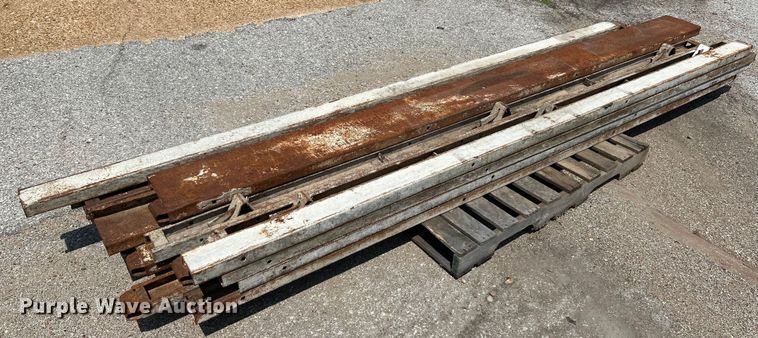 image for item NL9429 Concrete equipment