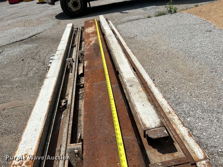 image for item NL9429 Concrete equipment