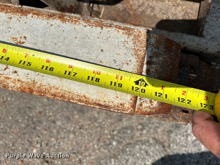 image for item NL9429 Concrete equipment