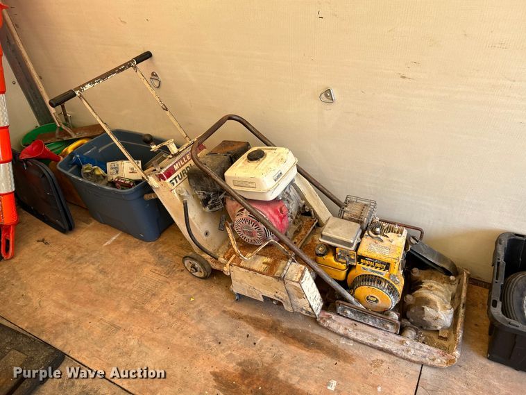 image for item NL9429 Concrete equipment