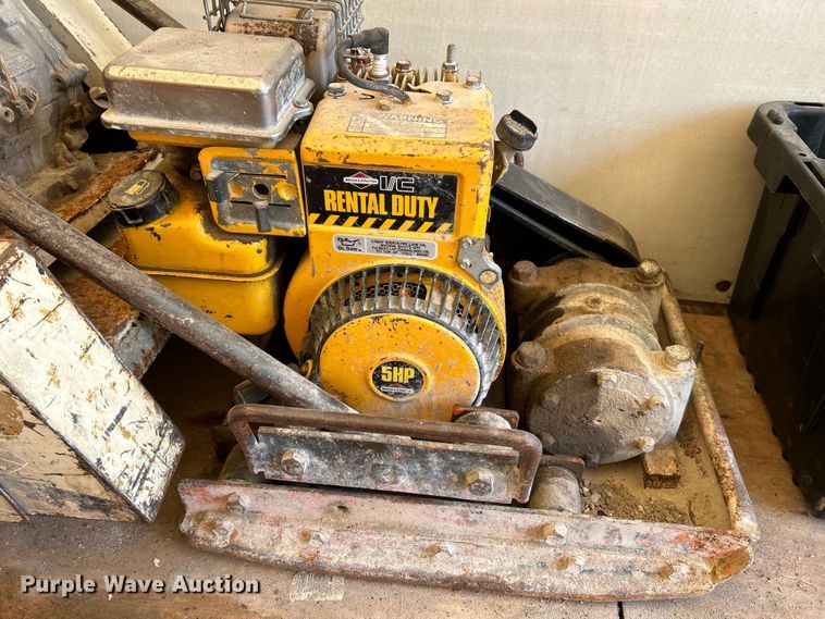 image for item NL9429 Concrete equipment