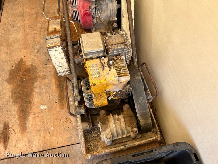 image for item NL9429 Concrete equipment