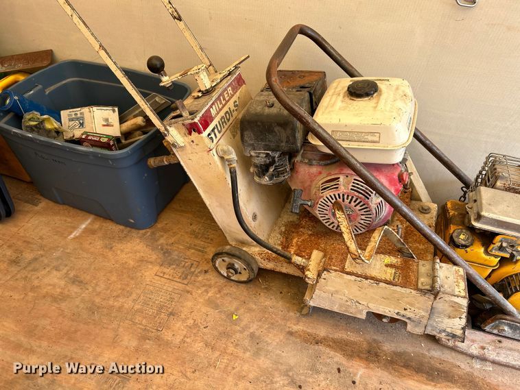 image for item NL9429 Concrete equipment