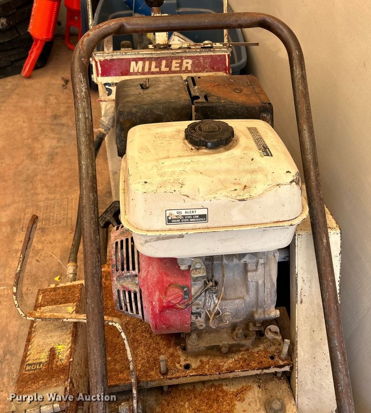 image for item NL9429 Concrete equipment