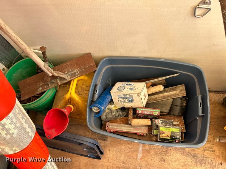 image for item NL9429 Concrete equipment