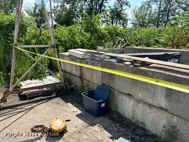 image for item NL9431 A-frame hoist