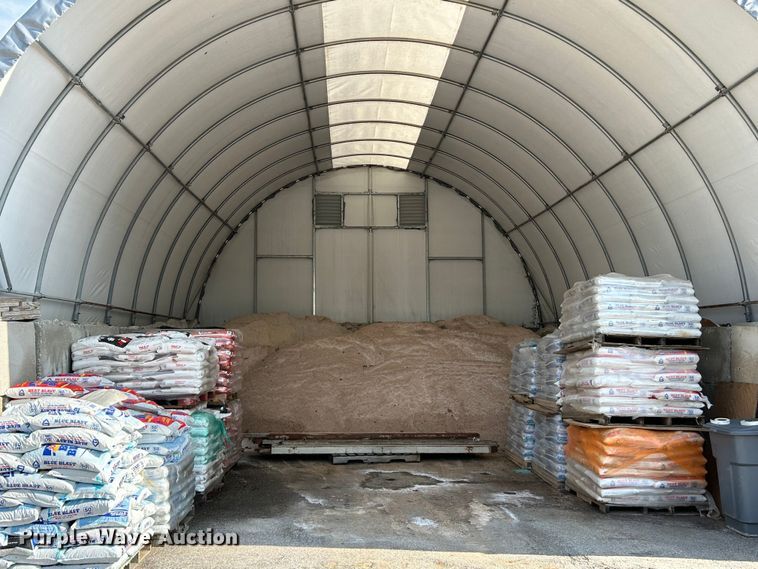 image for item NL9438 Storage building