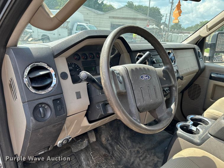 image for item NL9466 2008 Ford F450 Super Duty XLT  truck cab and chassis