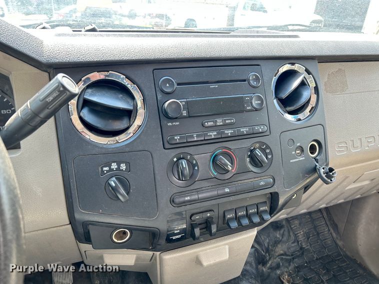 image for item NL9466 2008 Ford F450 Super Duty XLT  truck cab and chassis