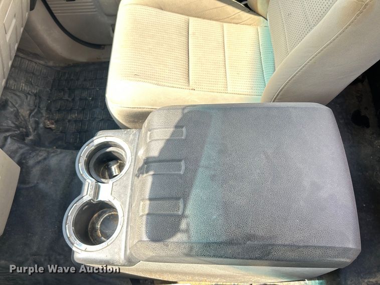 image for item NL9466 2008 Ford F450 Super Duty XLT  truck cab and chassis