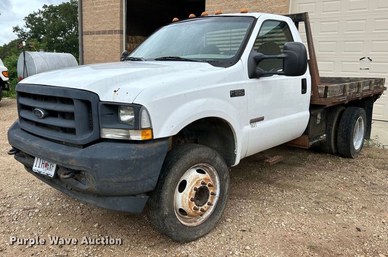 image for item NL9477 2004 Ford F550 Super Duty XL  flatbed truck