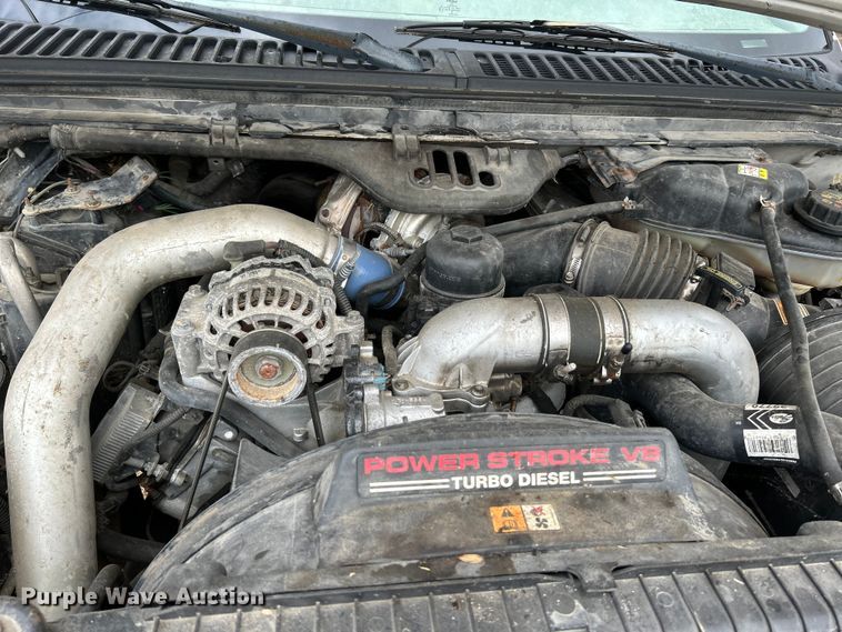 image for item NL9477 2004 Ford F550 Super Duty XL  flatbed truck