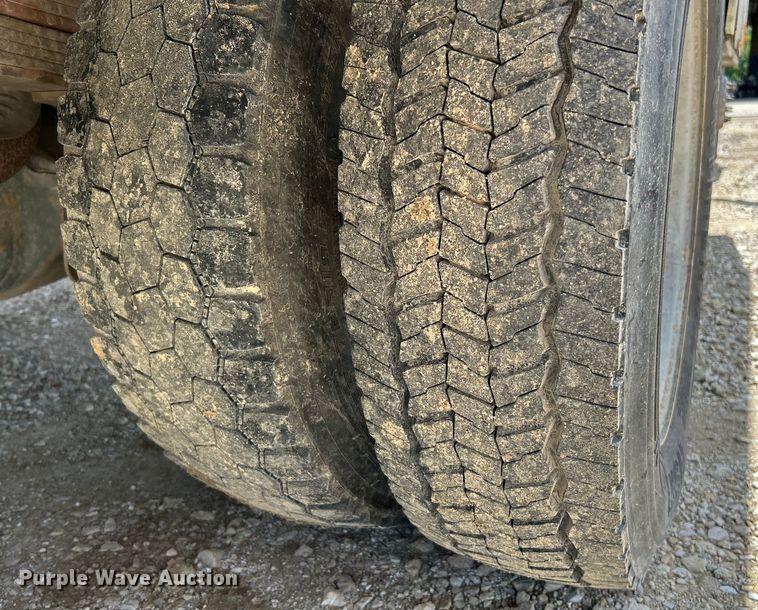 image for item NL9485 2005  Ford F450 Super Duty XL  utility / service truck