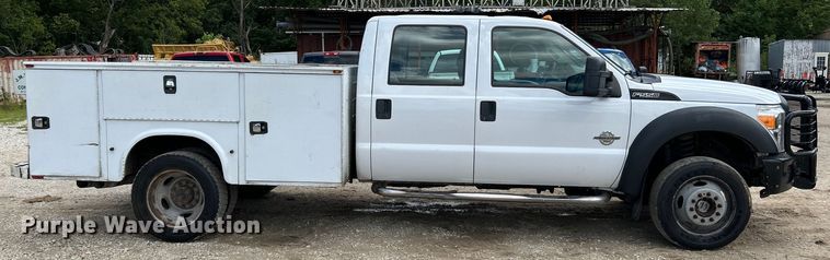 image for item NL9486 2015  Ford F550 Super Duty XL  Crew Cab utility / service truck