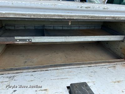 image for item NL9486 2015  Ford F550 Super Duty XL  Crew Cab utility / service truck