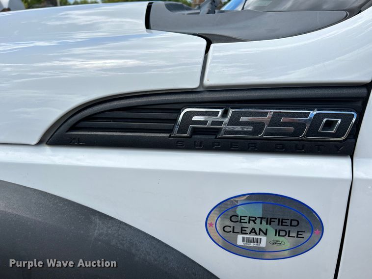 image for item NL9486 2015  Ford F550 Super Duty XL  Crew Cab utility / service truck