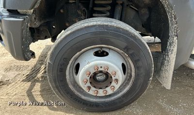 image for item NL9486 2015  Ford F550 Super Duty XL  Crew Cab utility / service truck