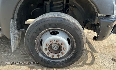 image for item NL9486 2015  Ford F550 Super Duty XL  Crew Cab utility / service truck