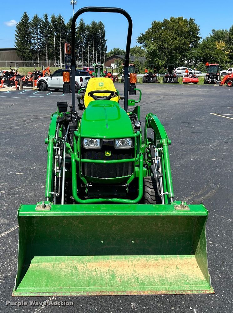 image for item NL9522 2019 John Deere 1025R  tractor