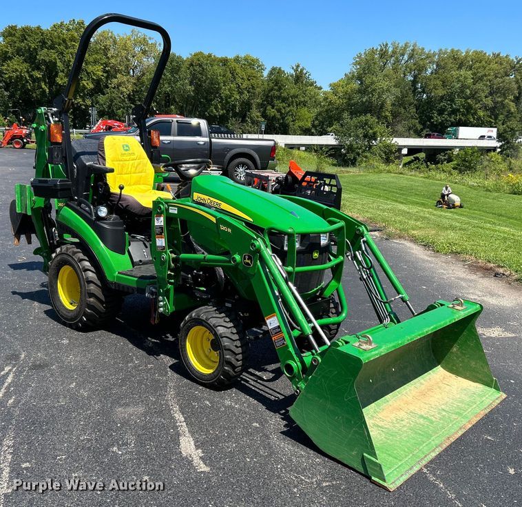 image for item NL9522 2019 John Deere 1025R  tractor