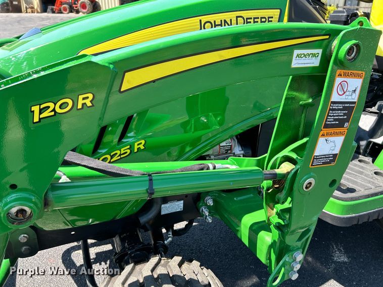 image for item NL9522 2019 John Deere 1025R  tractor