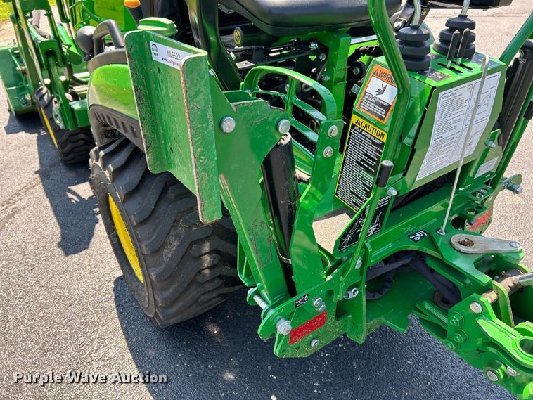 image for item NL9522 2019 John Deere 1025R  tractor
