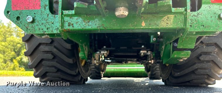 image for item NL9522 2019 John Deere 1025R  tractor