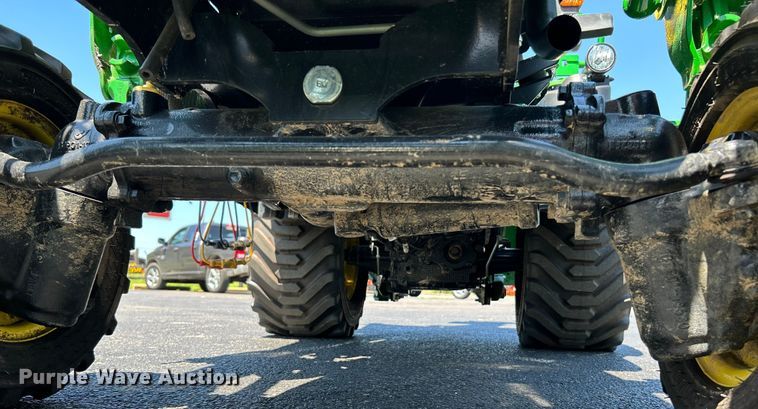 image for item NL9522 2019 John Deere 1025R  tractor