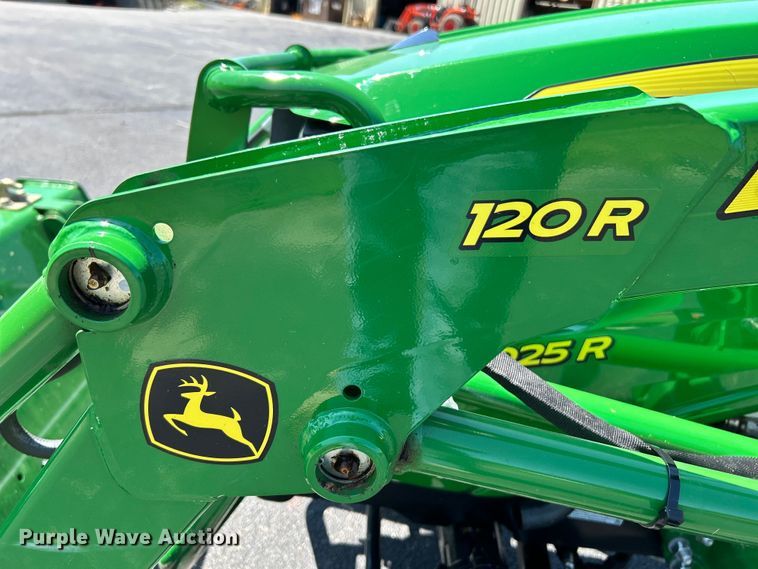 image for item NL9522 2019 John Deere 1025R  tractor