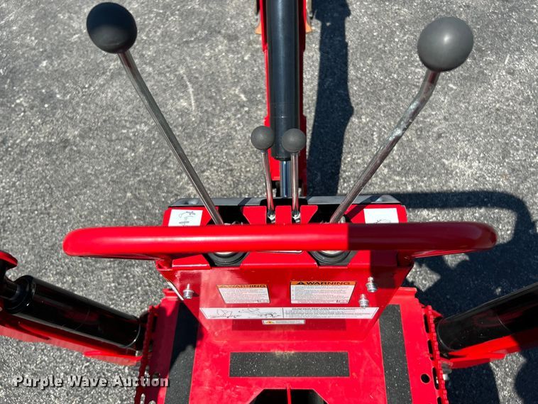 image for item NL9523 2021 Massey Ferguson GC1723  tractor