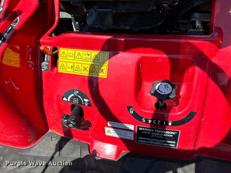 image for item NL9523 2021 Massey Ferguson GC1723  tractor