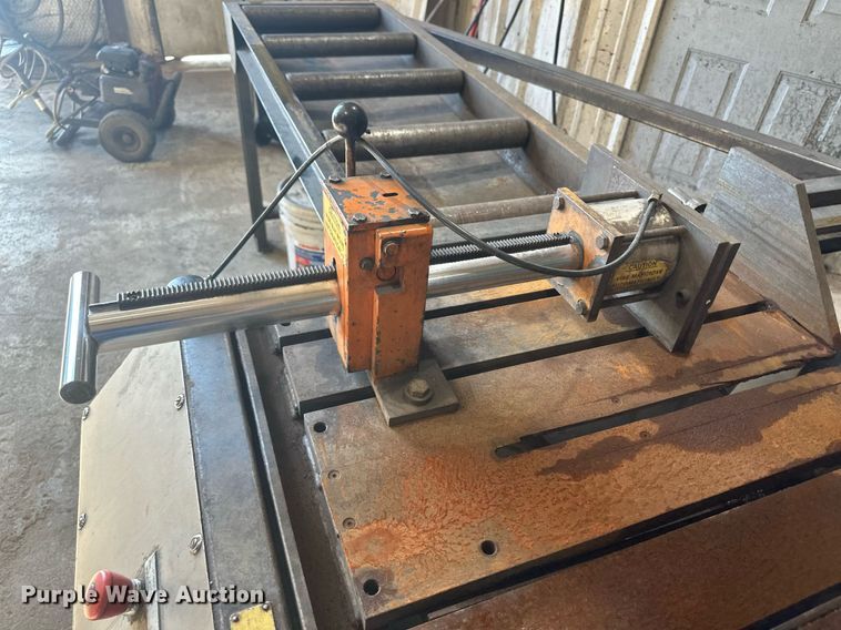 image for item NM9456 HEM V100LM-1  band saw