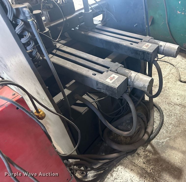 image for item NM9458 Amada RG25  press brake