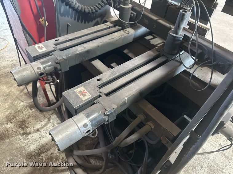 image for item NM9458 Amada RG25  press brake