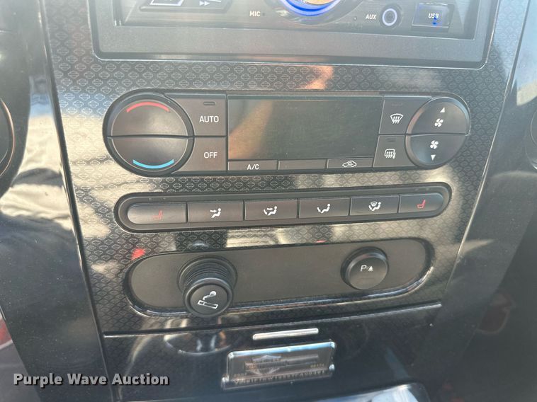 image for item NM9501 2007 Ford F150  SuperCrew pickup truck