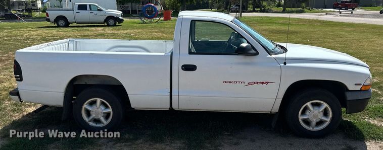 image for item NP9441 1998 Dodge Dakota Sport  pickup truck