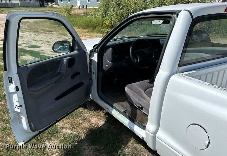 image for item NP9441 1998 Dodge Dakota Sport  pickup truck