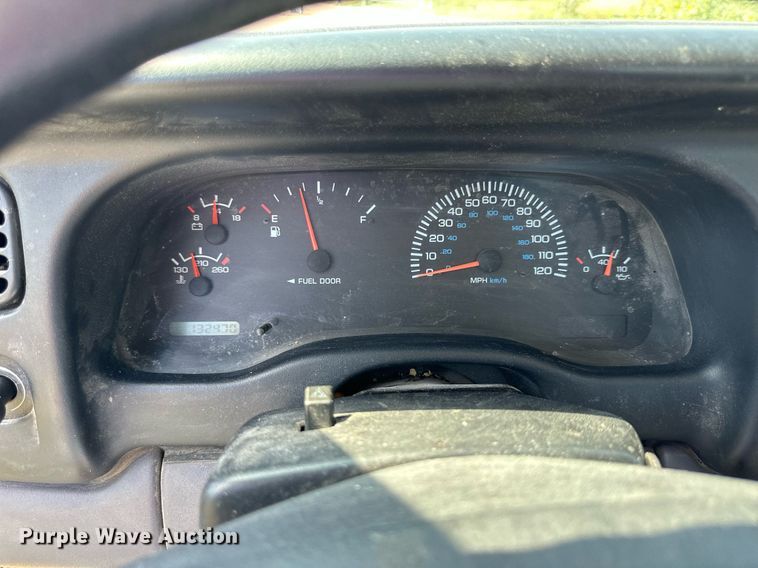 image for item NP9441 1998 Dodge Dakota Sport  pickup truck