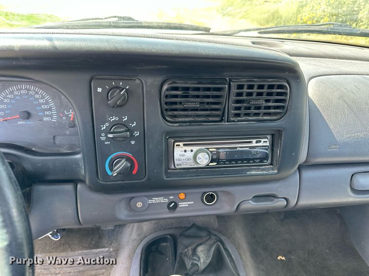 image for item NP9441 1998 Dodge Dakota Sport  pickup truck