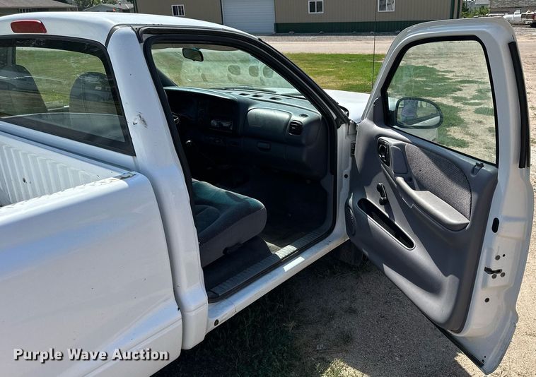 image for item NP9441 1998 Dodge Dakota Sport  pickup truck
