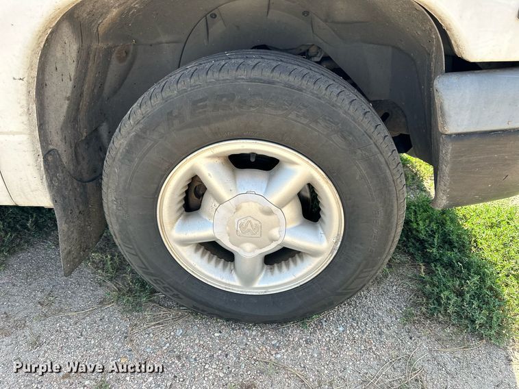 image for item NP9441 1998 Dodge Dakota Sport  pickup truck