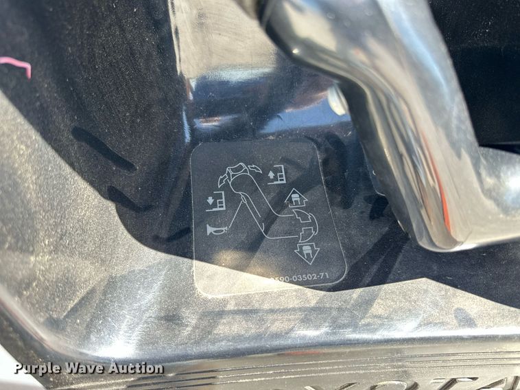 image for item NP9988 2015 Toyota 6BPU15  order picker