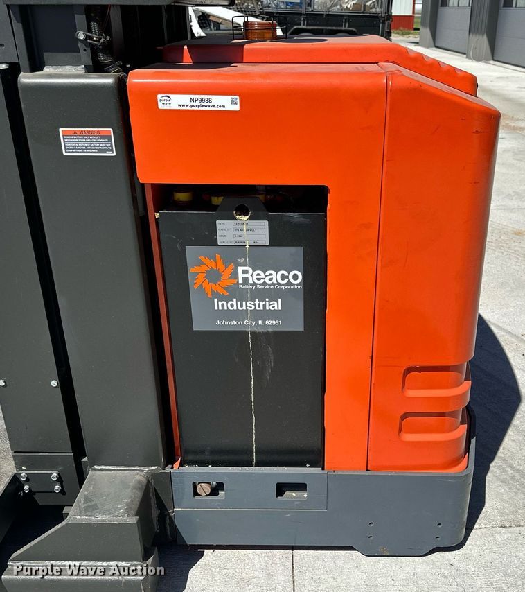 image for item NP9988 2015 Toyota 6BPU15  order picker