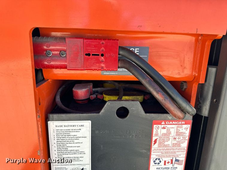 image for item NP9988 2015 Toyota 6BPU15  order picker