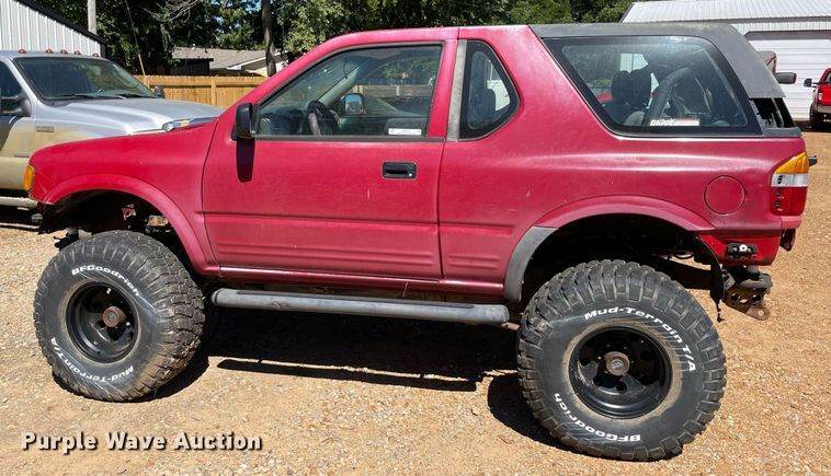 image for item NT9475 1998 Isuzu Amigo  SUV