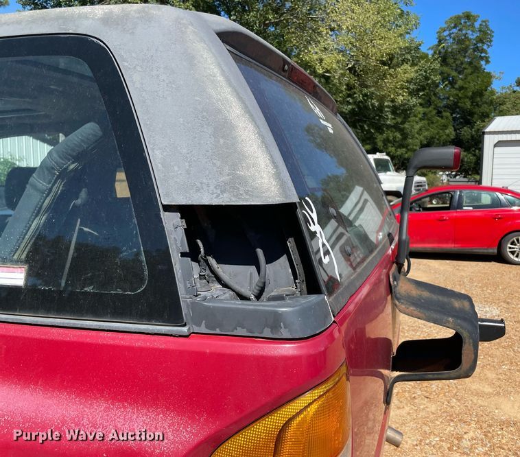 image for item NT9475 1998 Isuzu Amigo  SUV