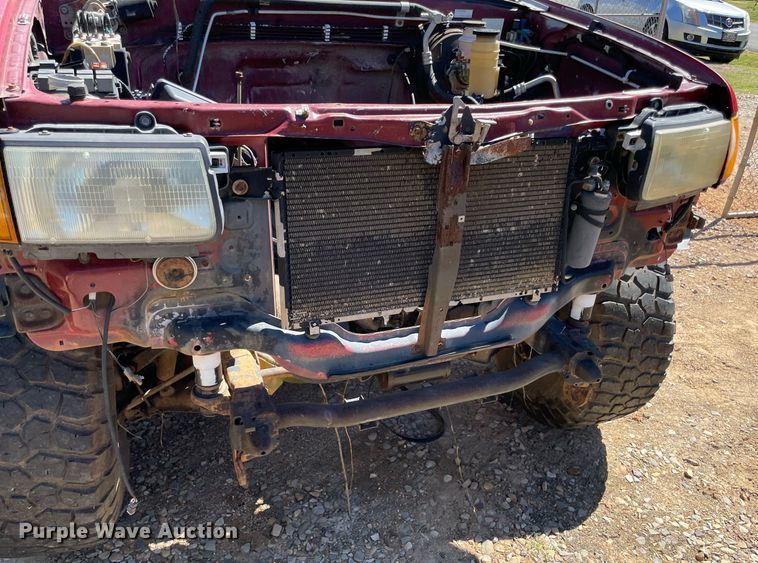 image for item NT9475 1998 Isuzu Amigo  SUV