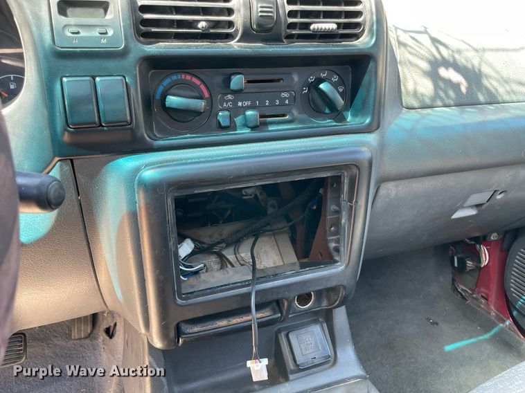 image for item NT9475 1998 Isuzu Amigo  SUV